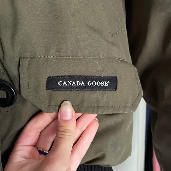 AUTHENTIC CANADA GOOSE ChilliWack Bomber Winter Jacket,  *WITH DETACHABLE FUR* - Picture 8 of 9